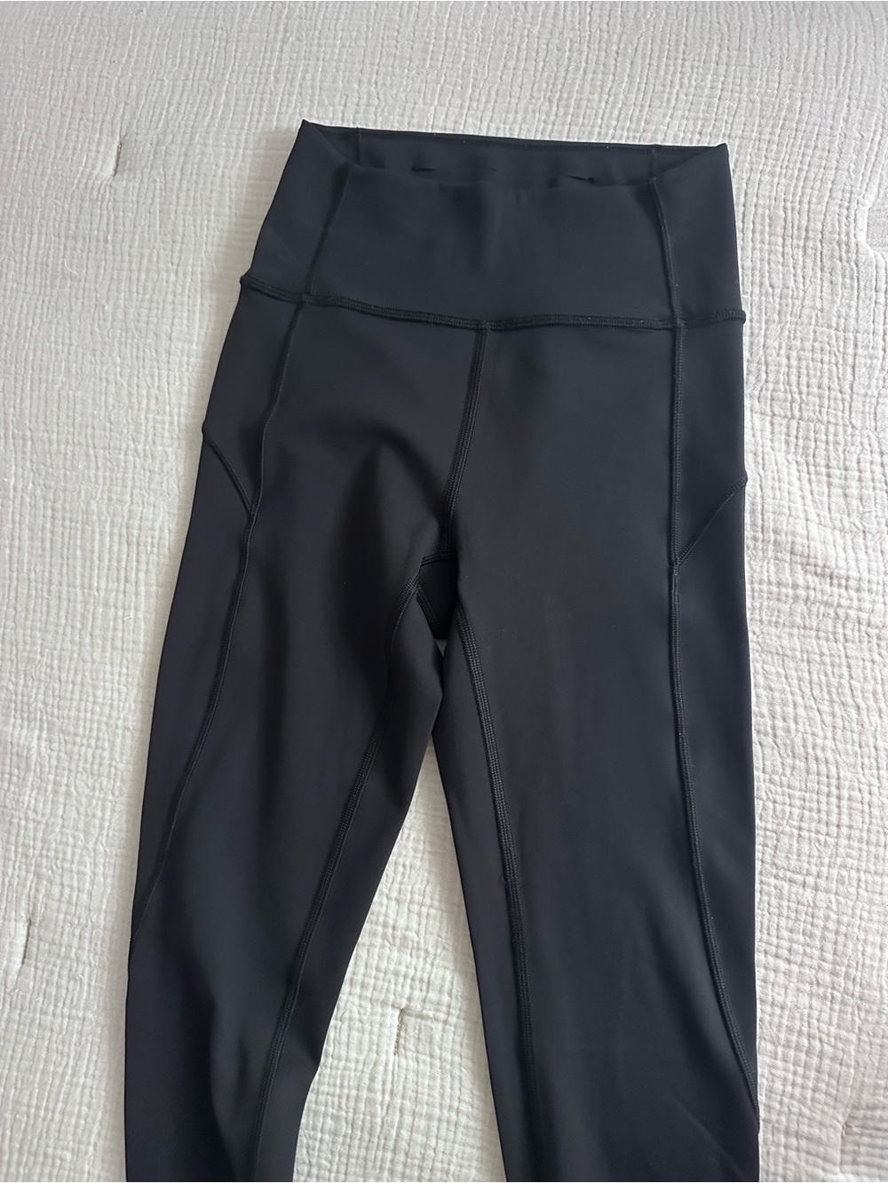 LULULEMON In Movement Tight Black 25 Size 2